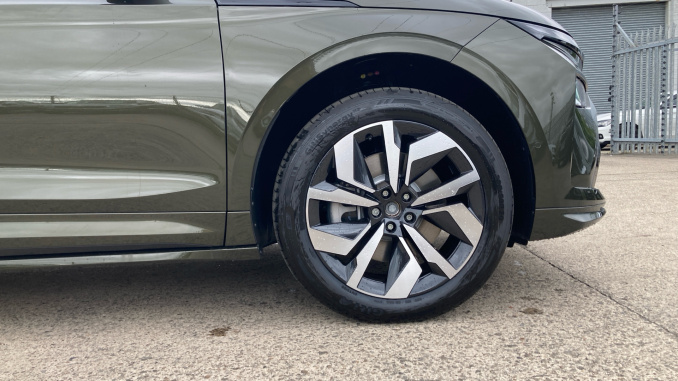 Skoda Enyaq 210kW 85x Sportline 82kWh 4x4 5dr Auto [Maxx] Electric Estate - Image 5